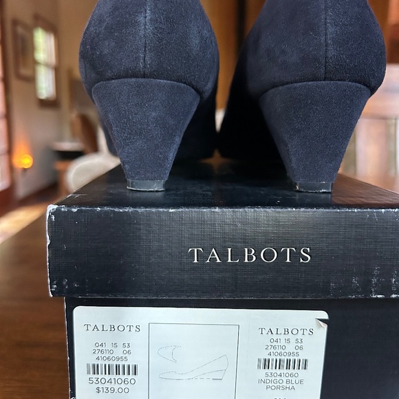 Navy Suede Talbots Wedge Pumps (8M) - Picture 2 of 5